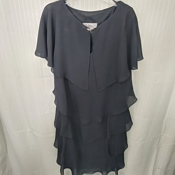 👗👗  Black dress with attached cover all - Picture 1 of 4